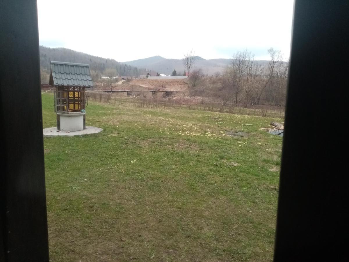 Садиба Федорчуків За Рікою1 셰쇼리 외부 사진